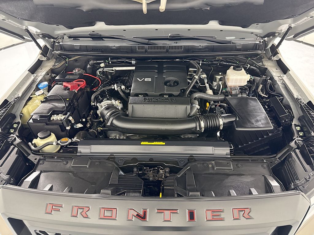 Thumbnail: 2023 Nissan Frontier - 28