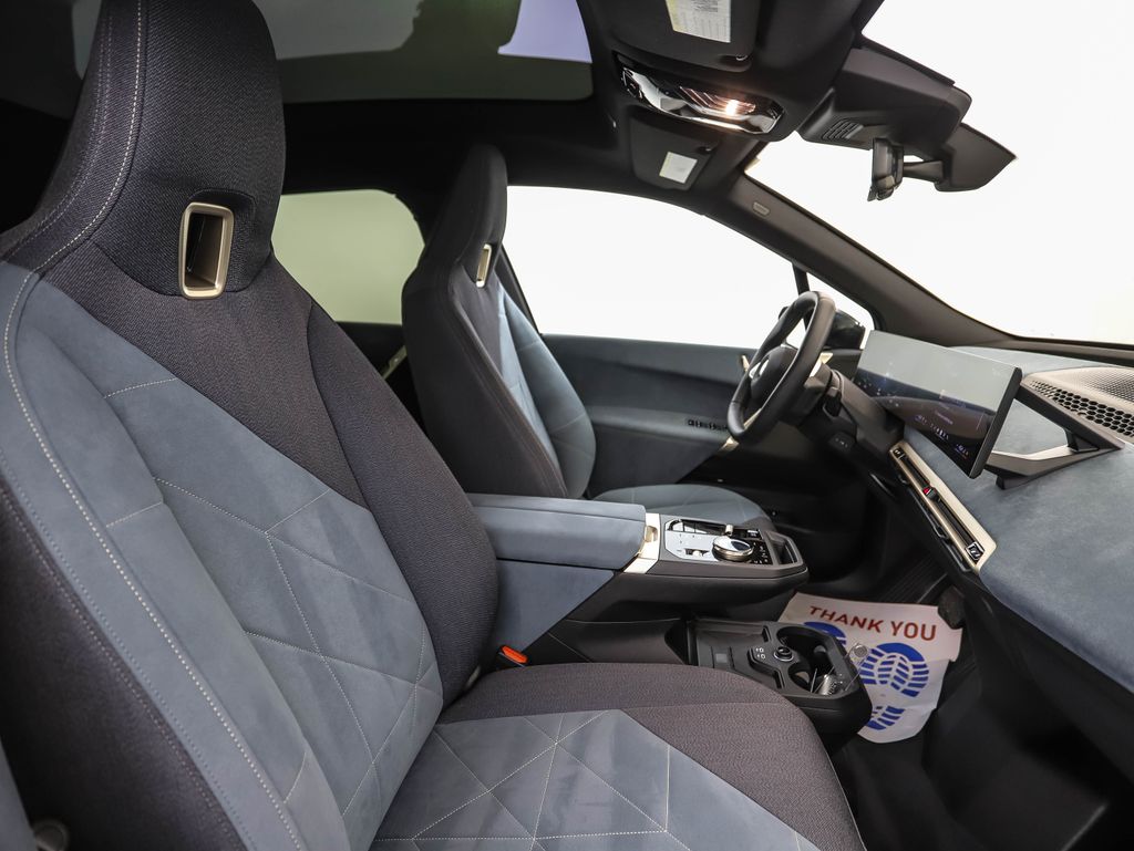 Thumbnail: 2026 BMW iX - 31