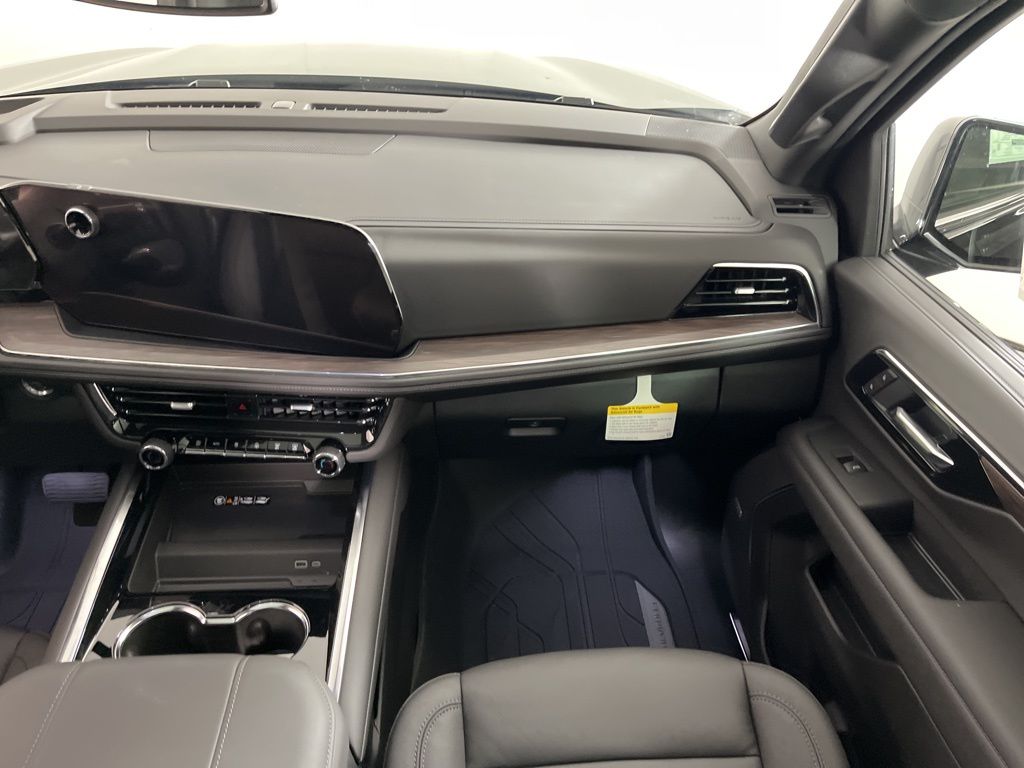 Thumbnail: 2025 Chevrolet Tahoe - 16