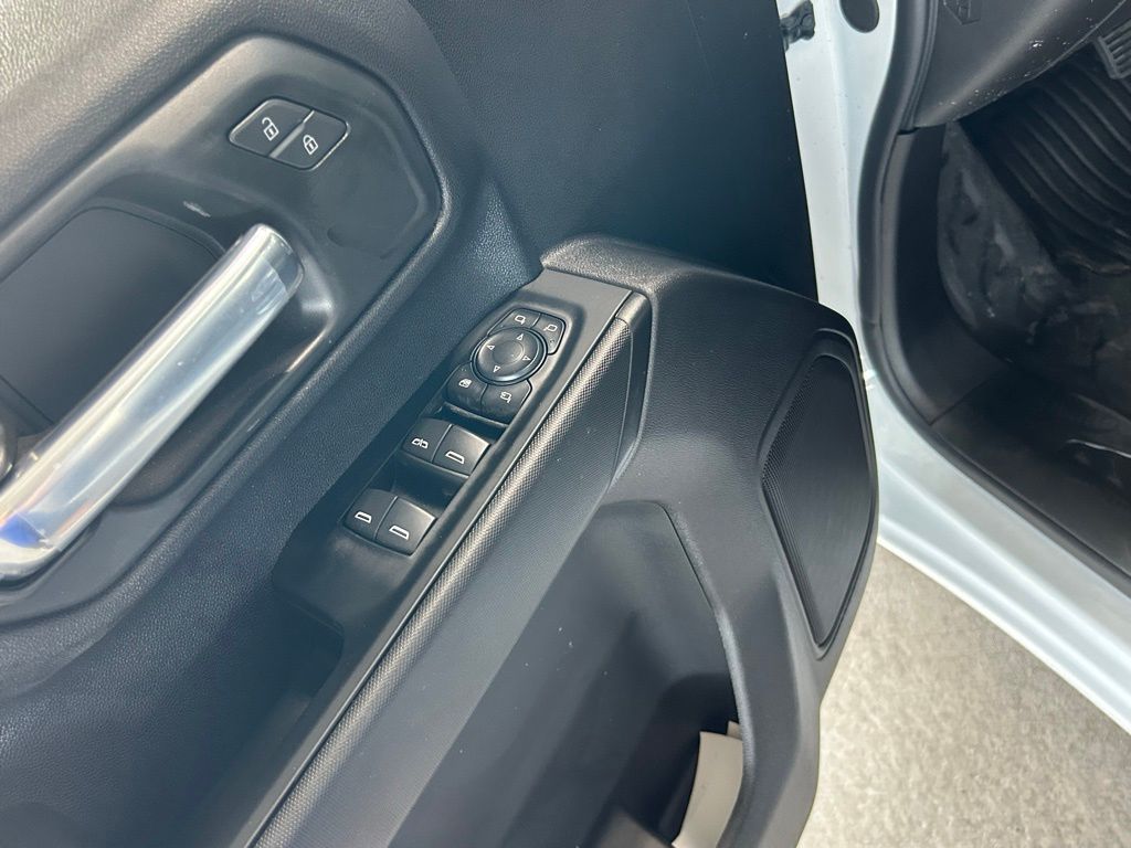 New 2026 Summit White Chevrolet Work Truck image 36