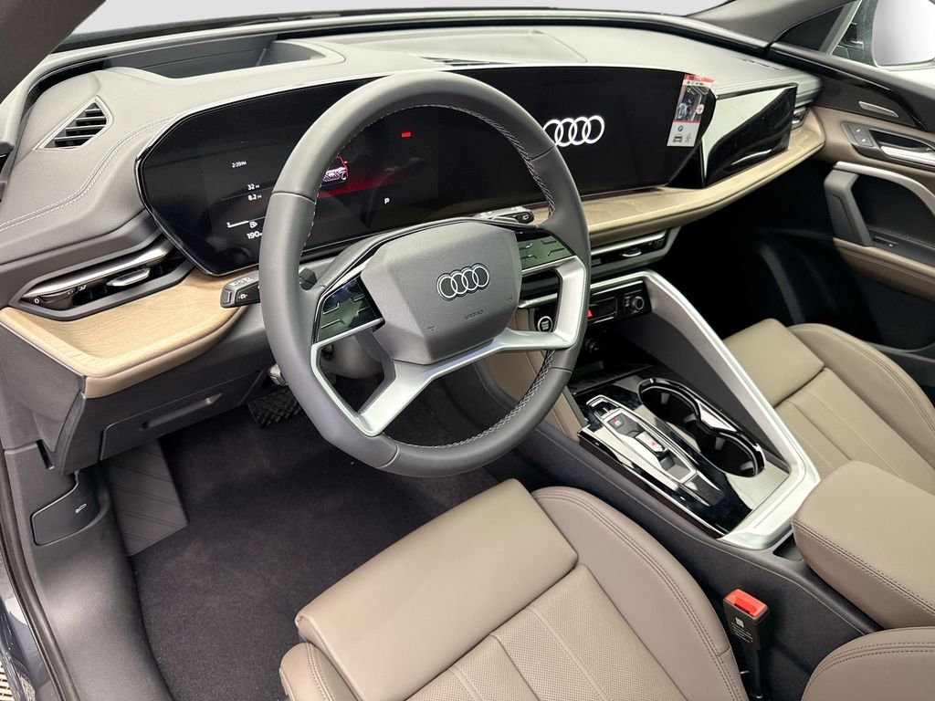 Thumbnail: 2025 Audi Q5 - 10