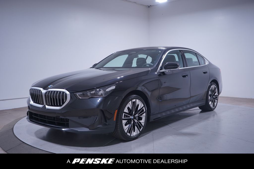 Thumbnail: 2025 BMW 5 Series - 1