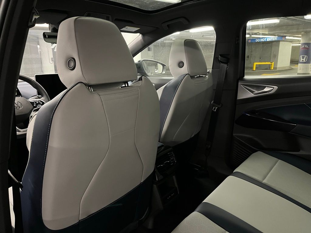 2025 Volkswagen ID.4 PRO S - Photo 23