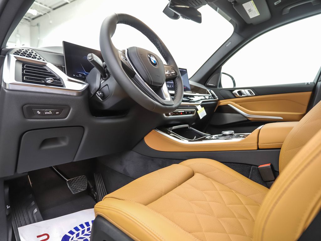 Thumbnail: 2026 BMW X5 - 10