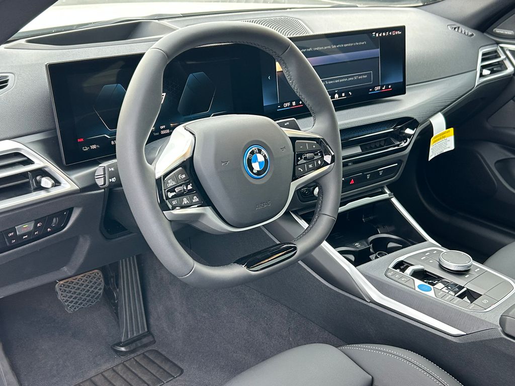 2025 BMW i4 xDrive40 14