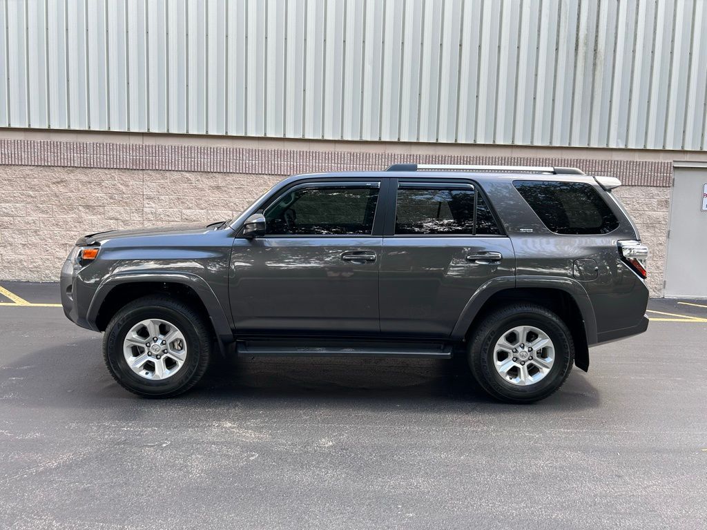 Thumbnail: 2019 Toyota 4Runner - 2