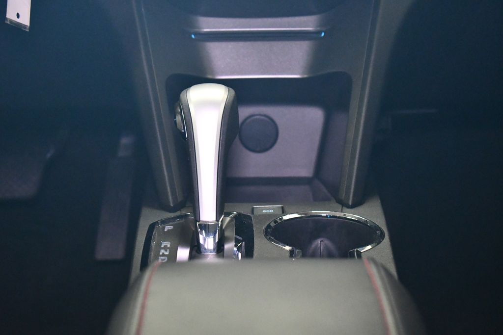 Thumbnail: 2013 Chevrolet Equinox - 18
