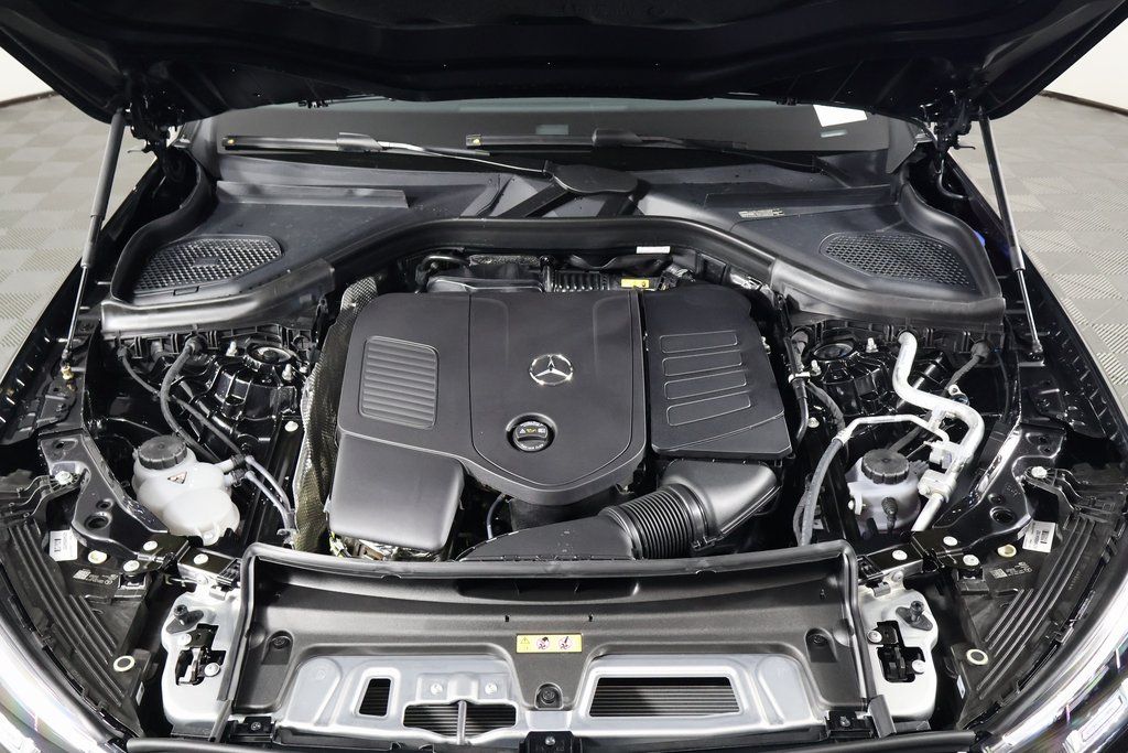 Thumbnail: 2026 Mercedes-Benz GLC - 9