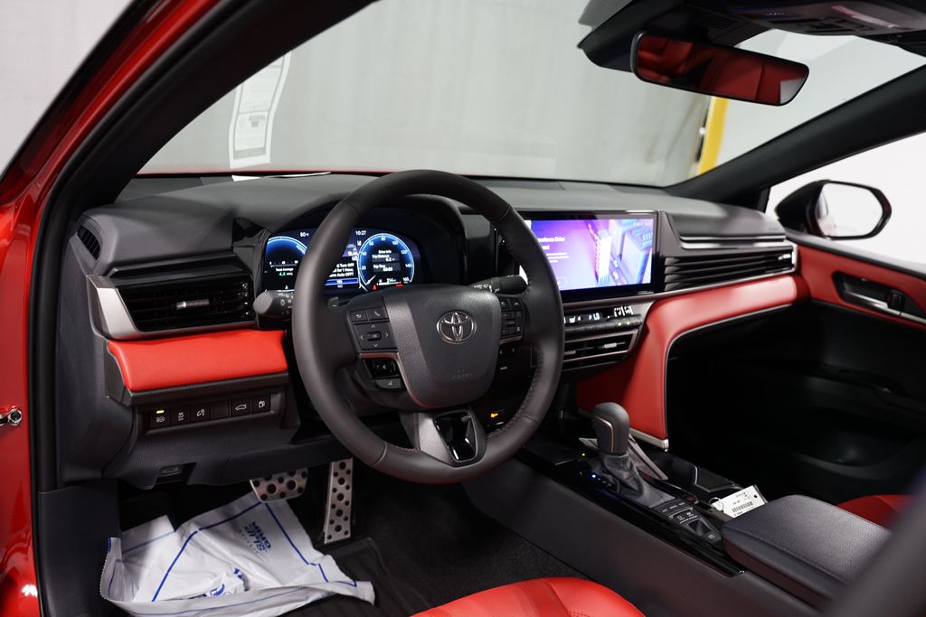 Thumbnail: 2025 Toyota Camry - 11