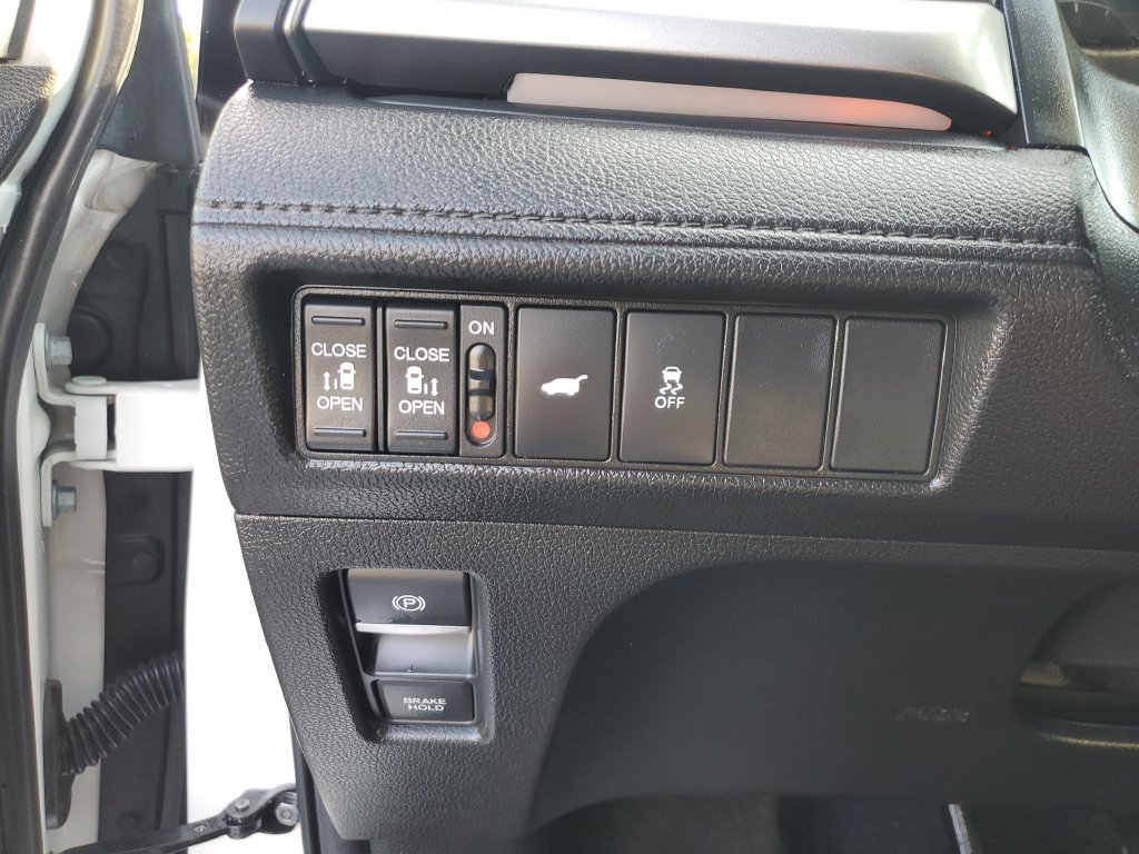 Used 2025 Honda Odyssey Van