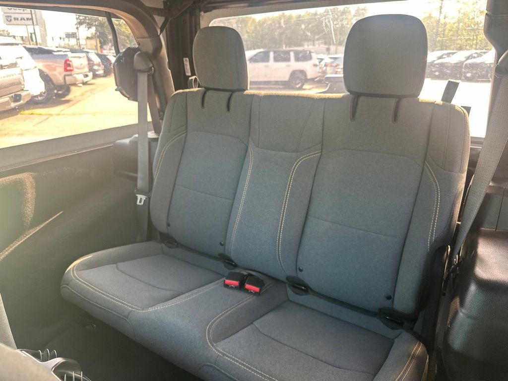 Used 2025 Jeep Wrangler SUV