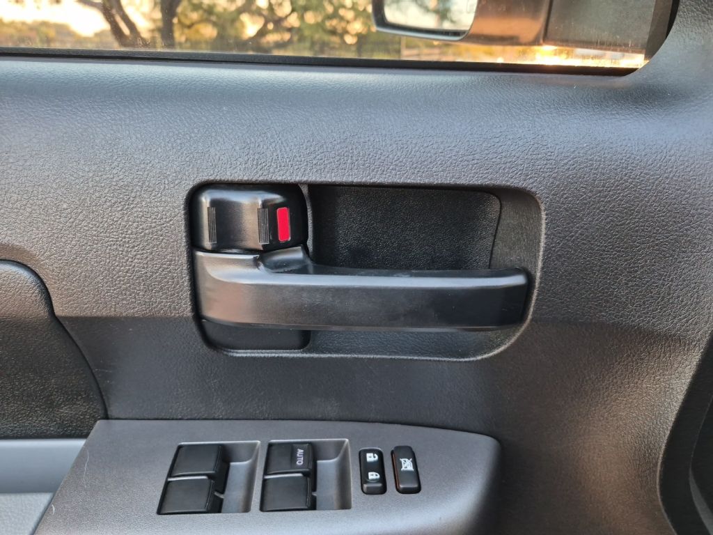 Used Car 2013 Toyota Tundra  Grade For Sale Under $25,000 In Austin, Texas