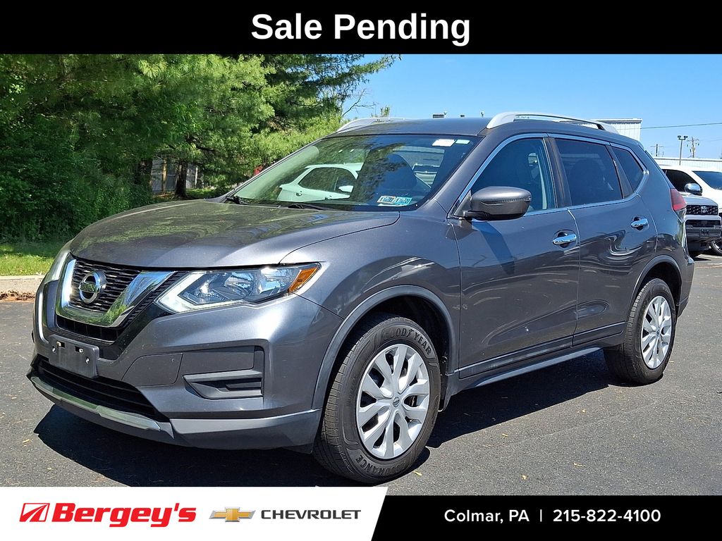 Gray (Gun Metallic) 2017 Nissan Rogue SUV / Crossover All-Wheel Drive Continuously Variable Transmission
