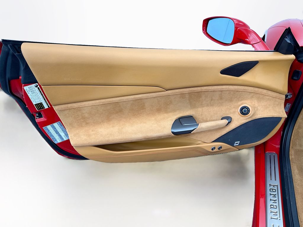 Thumbnail: 2019 Ferrari 488 - 29