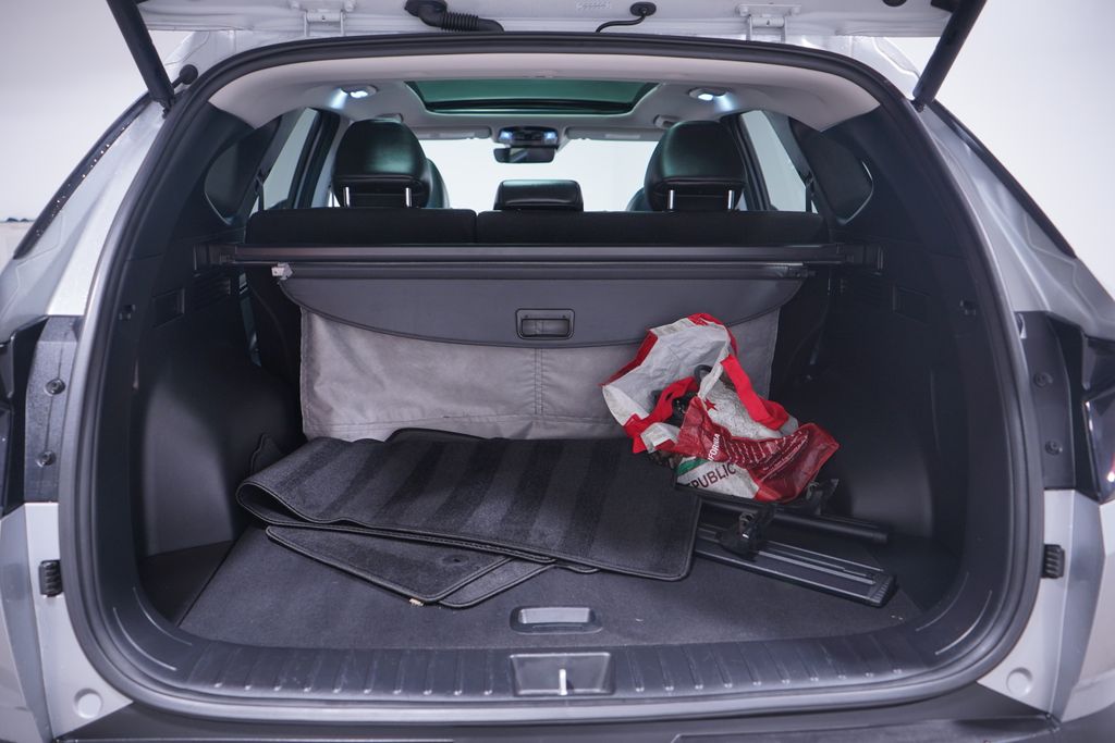 Thumbnail: 2022 Hyundai Tucson - 22