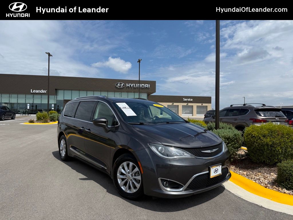 2018 Chrysler Pacifica Touring L -
                  Leander, TX