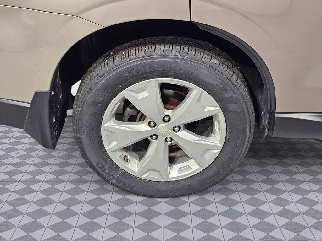 Used 2015 Brown Subaru 2.5i Premium image 12