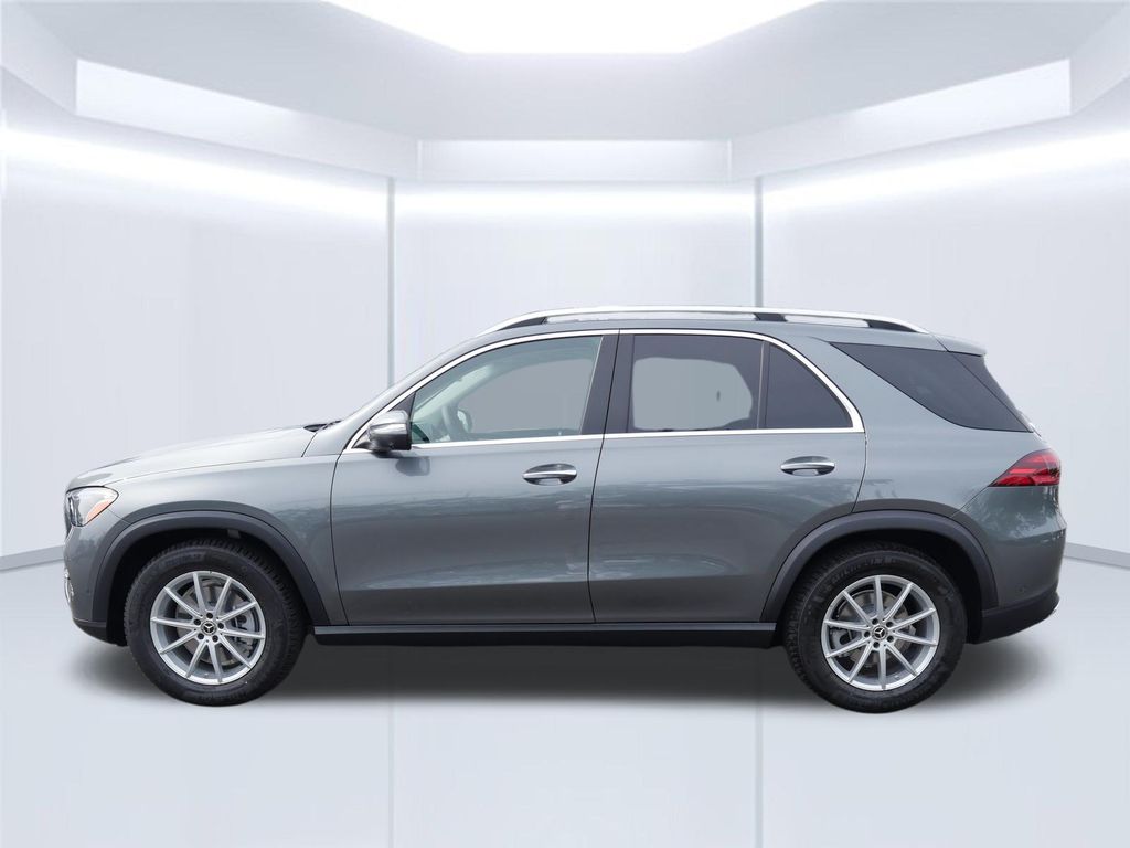 Thumbnail: 2026 Mercedes-Benz GLE - 2