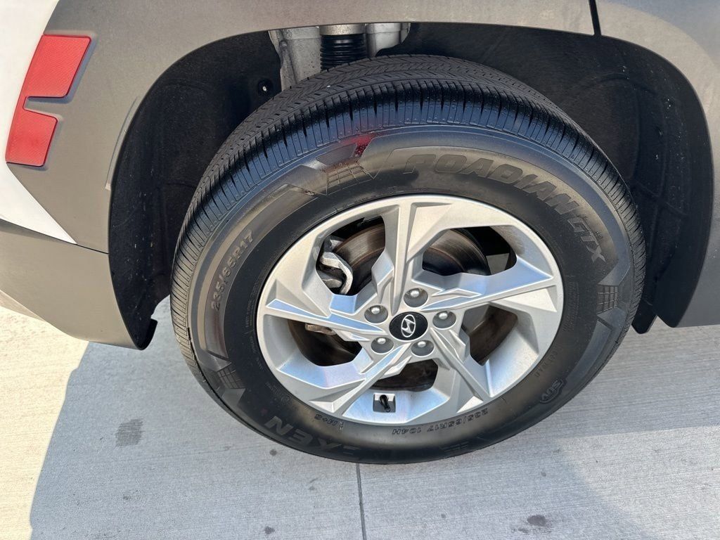 2024 White Pearl Hyundai Tucson SEL FWD SUV