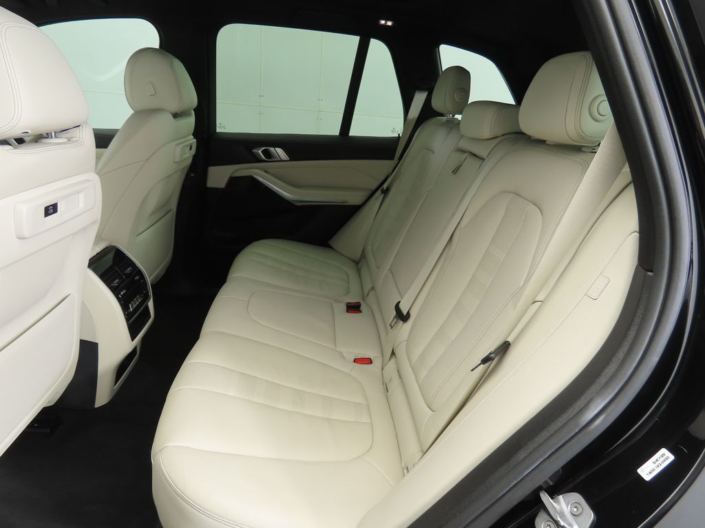 Thumbnail: 2019 BMW X5 - 21