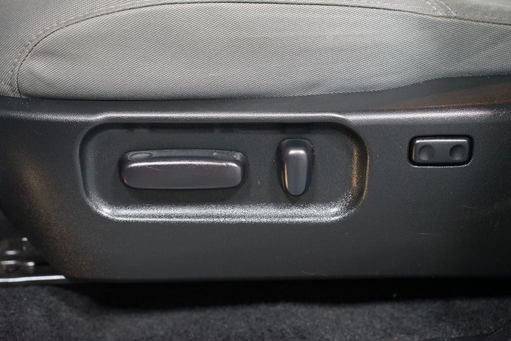 Thumbnail: 2021 Toyota Tacoma - 30