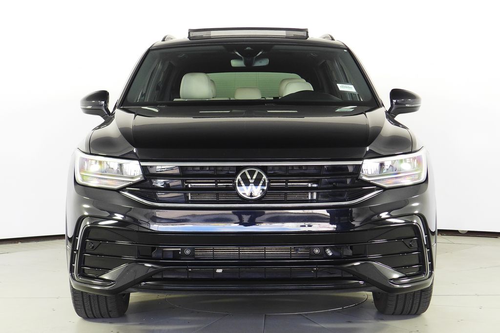 Thumbnail: 2023 Volkswagen Tiguan - 3