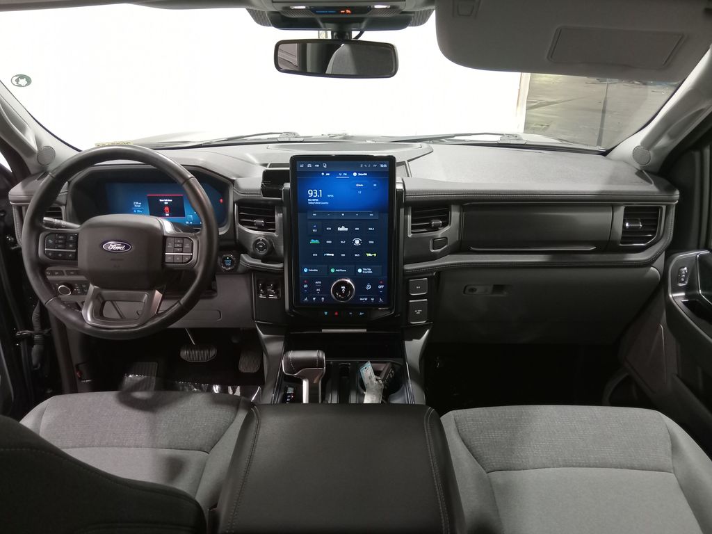 2024 Ford F-150 Lightning Flash