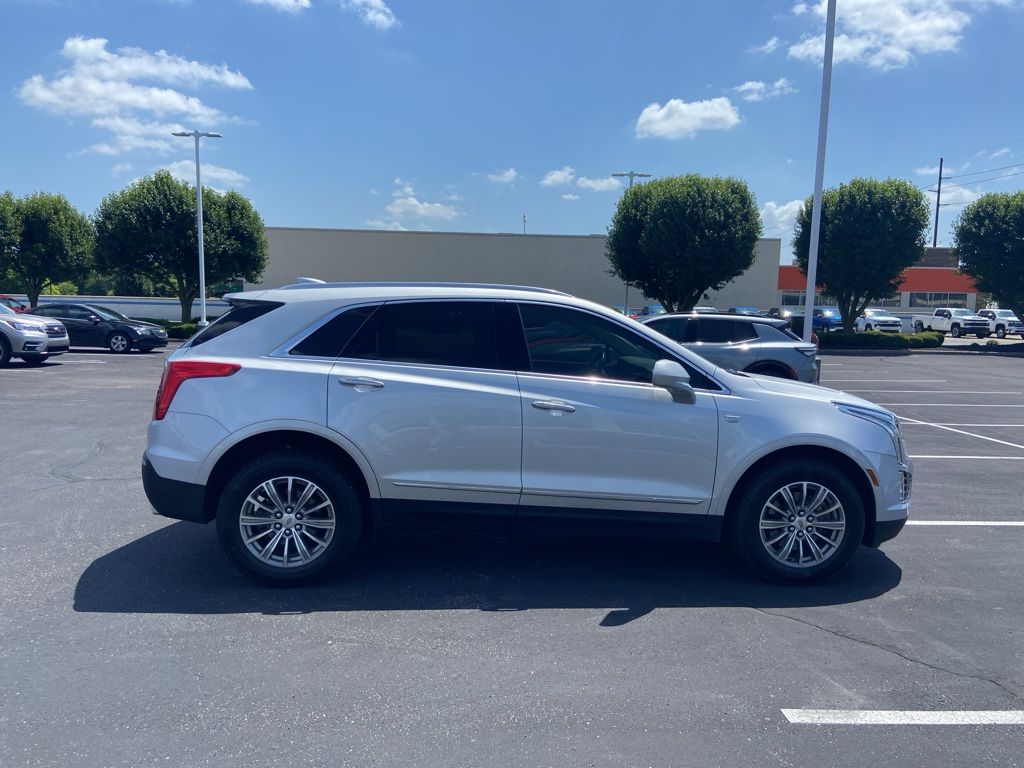 Thumbnail: 2018 Cadillac XT5 - 6