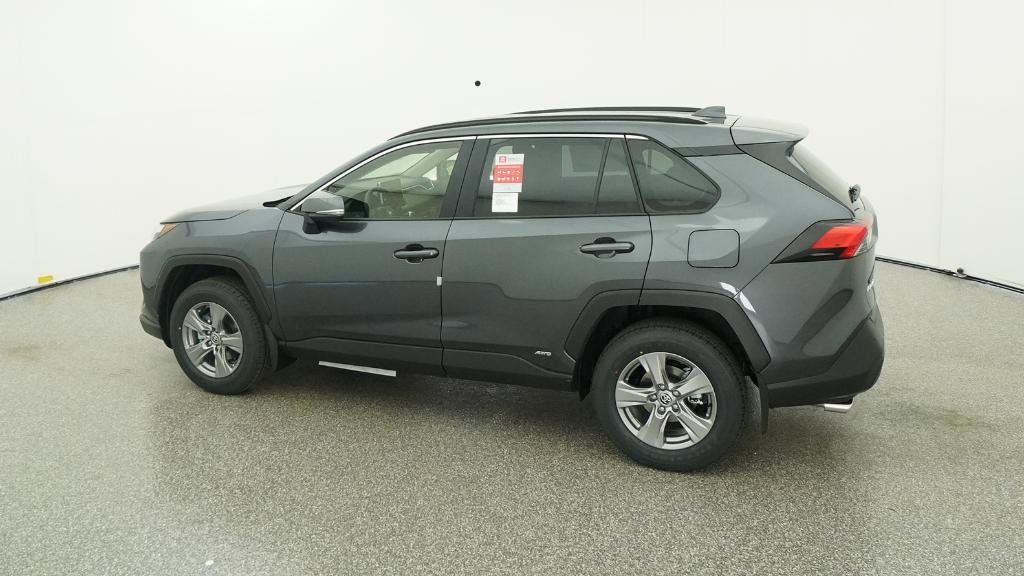 Thumbnail: 2025 Toyota RAV4 - 31