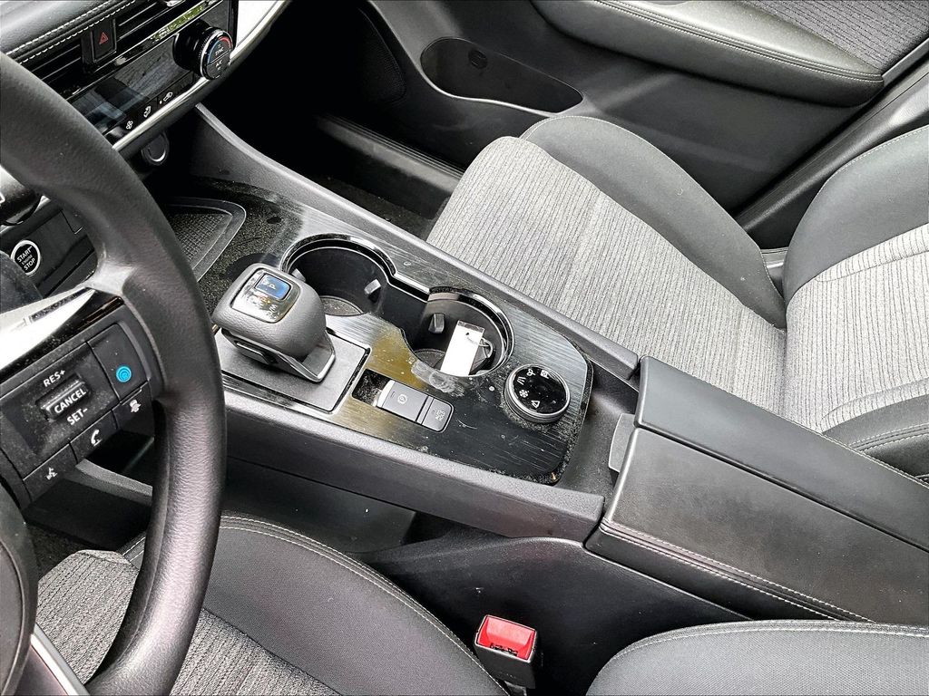 2022 Nissan Rogue — photo 20
