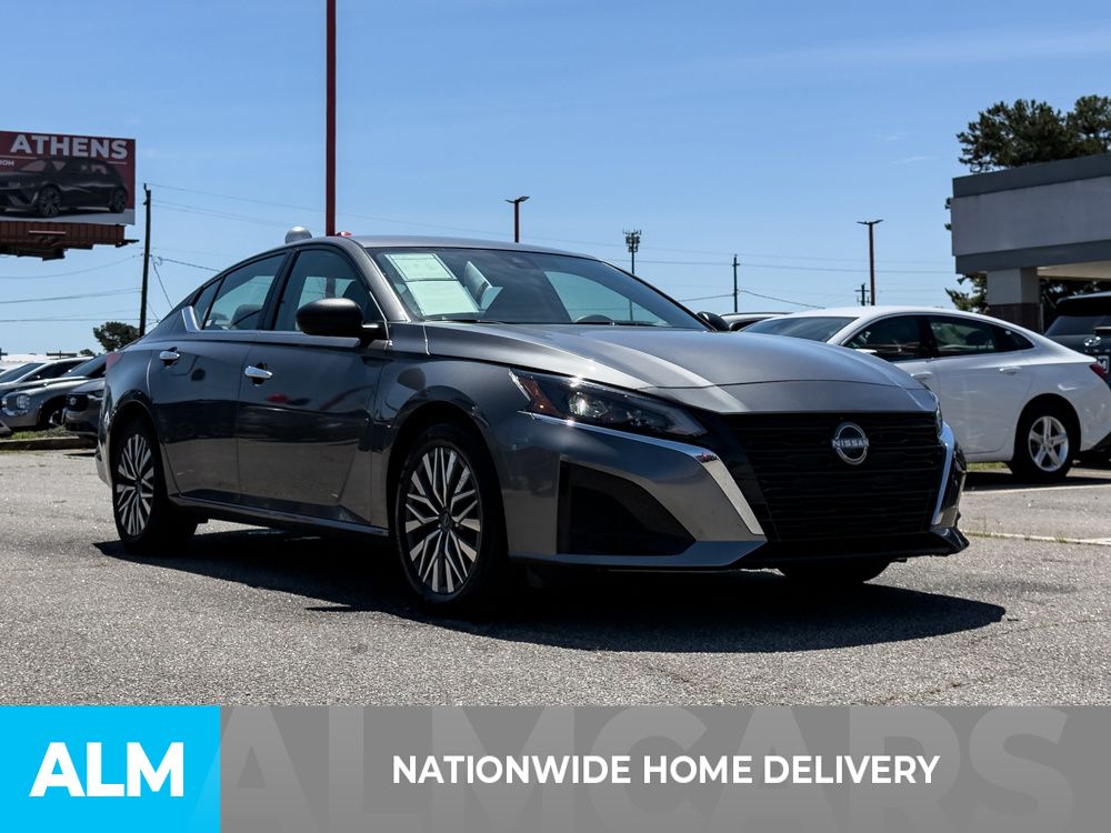Used 2025 Gray Nissan 2.5 SV image 4