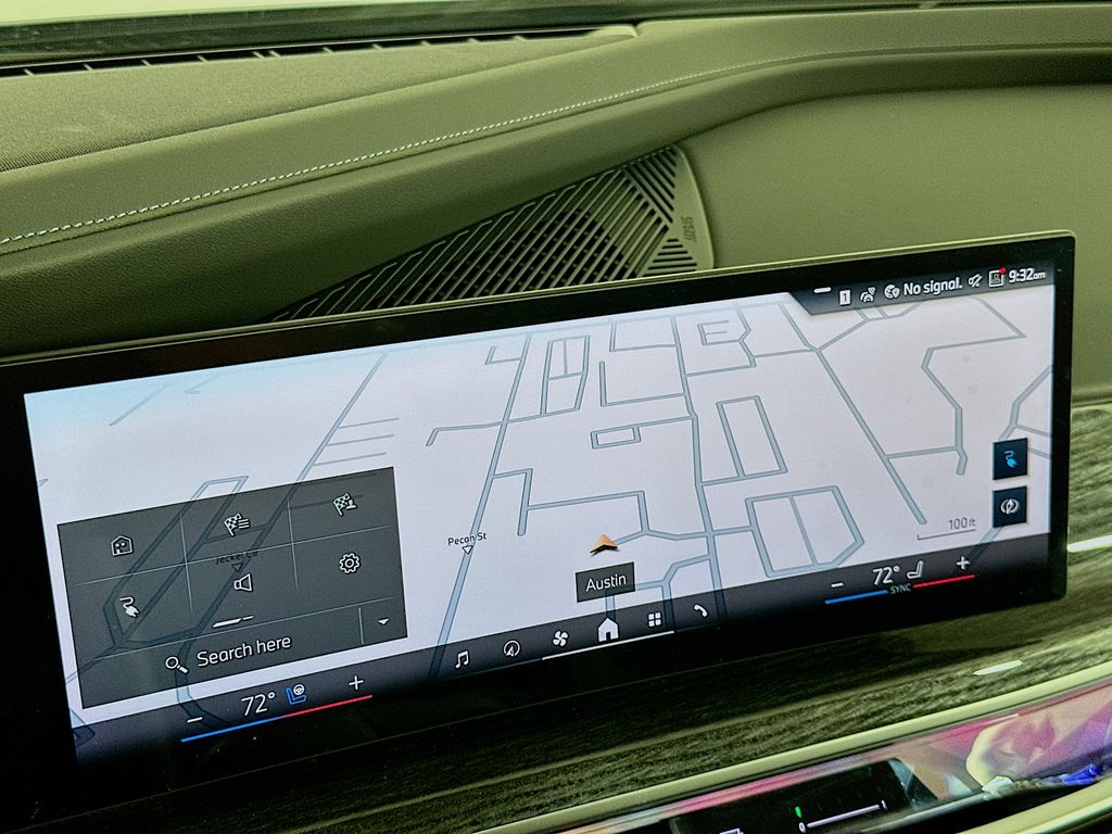 Thumbnail: 2025 BMW i7 - 12