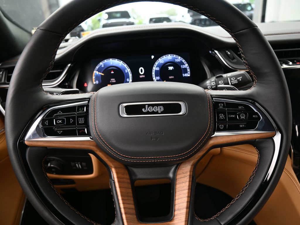 New 2025 Velvet Red Pearlcoat Jeep Summit Reserve image 29