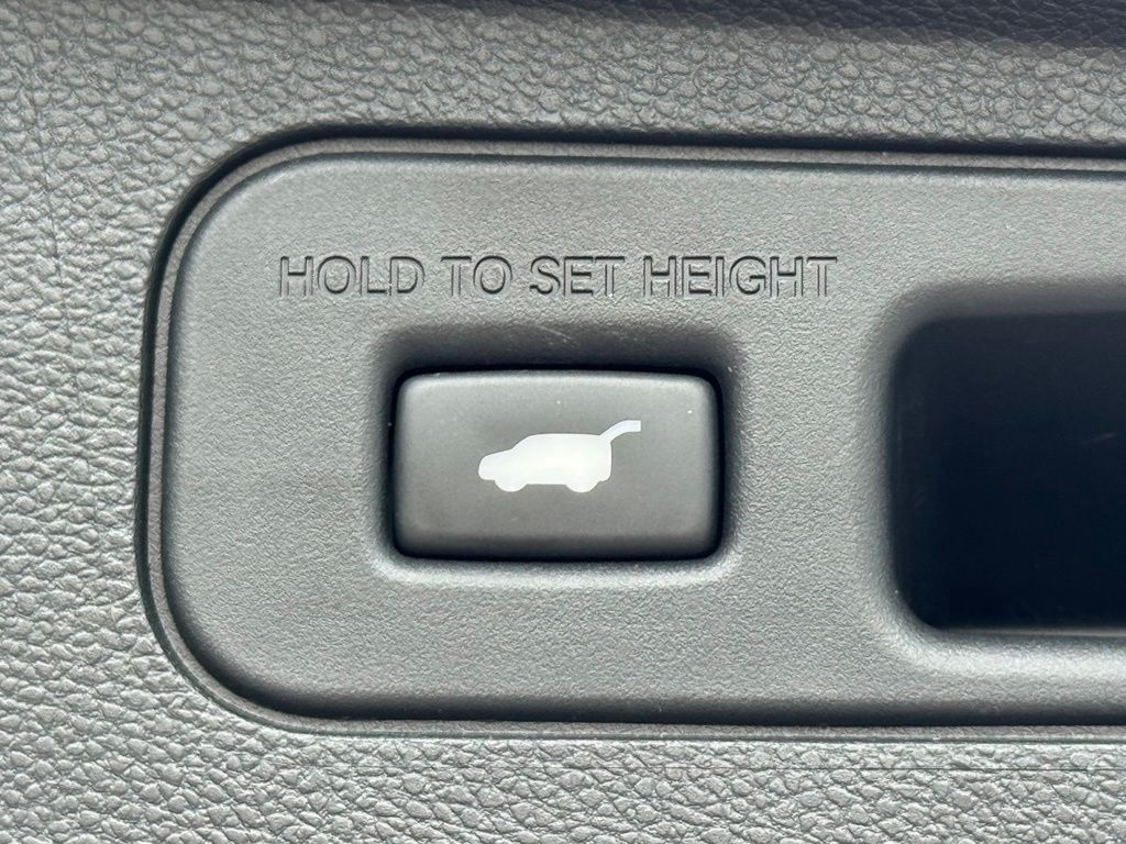 Used 2025 Honda Odyssey Van