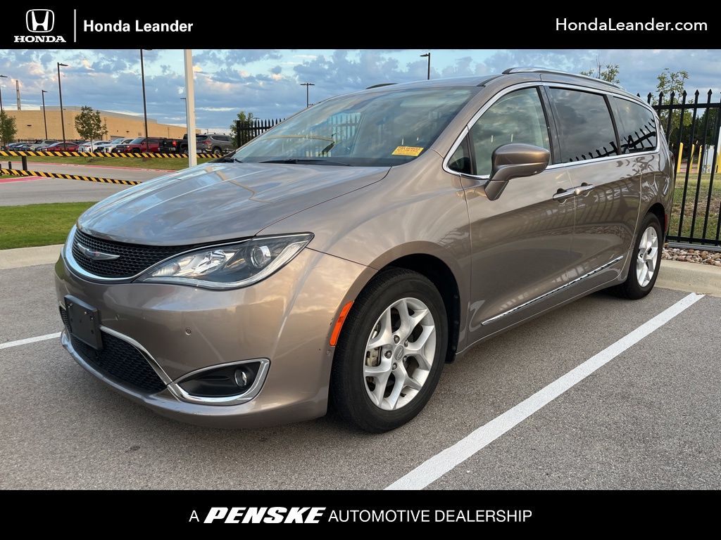 Thumbnail: 2018 Chrysler Pacifica - 1