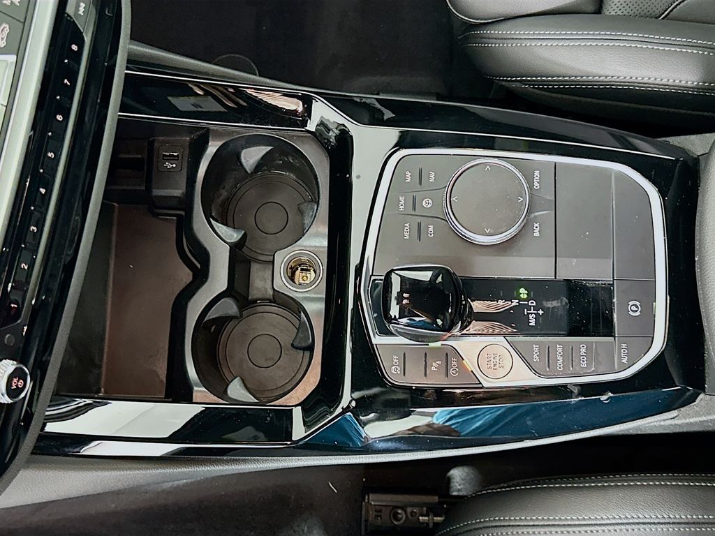 Thumbnail: 2022 BMW X3 - 17