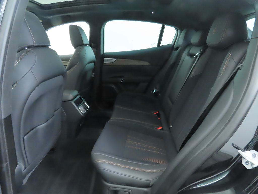 Thumbnail: 2025 Maserati Grecale - 22