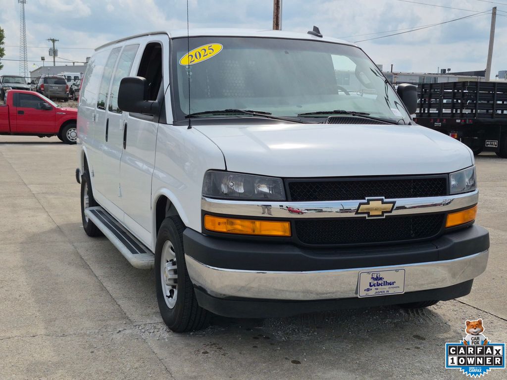 2025 Chevrolet Express Cargo 2500 RWD