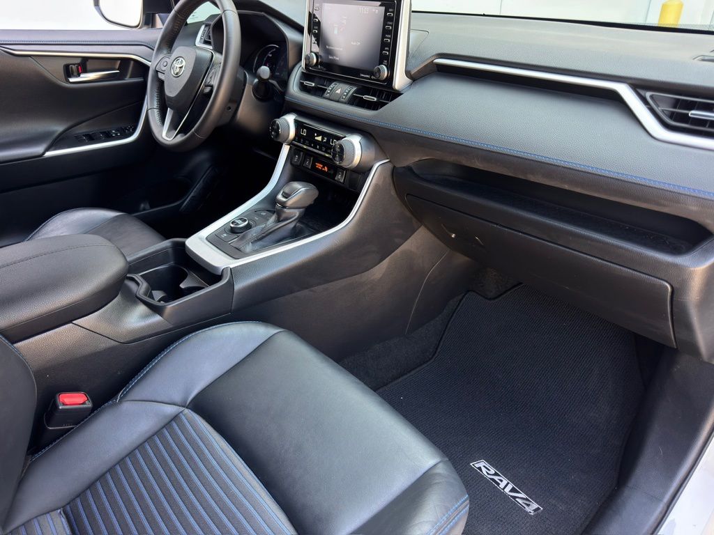 2021 Toyota RAV4 Hybrid XSE White at EAG Ford Navasota