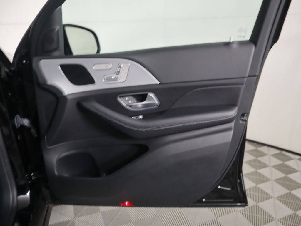 Thumbnail: 2024 Mercedes-Benz GLE - 26