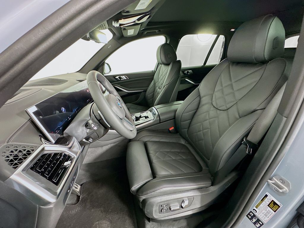 Thumbnail: 2026 BMW X5 - 16