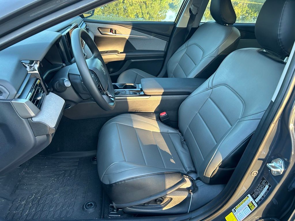 Thumbnail: 2025 Toyota Camry - 14