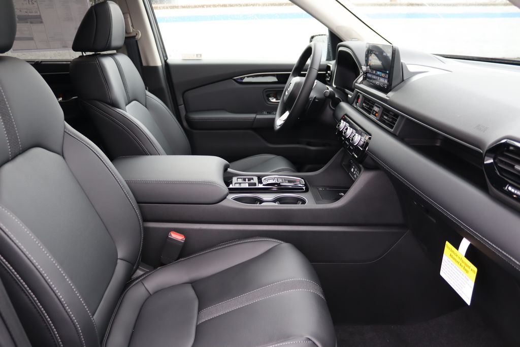 Thumbnail: 2025 Honda Pilot - 22