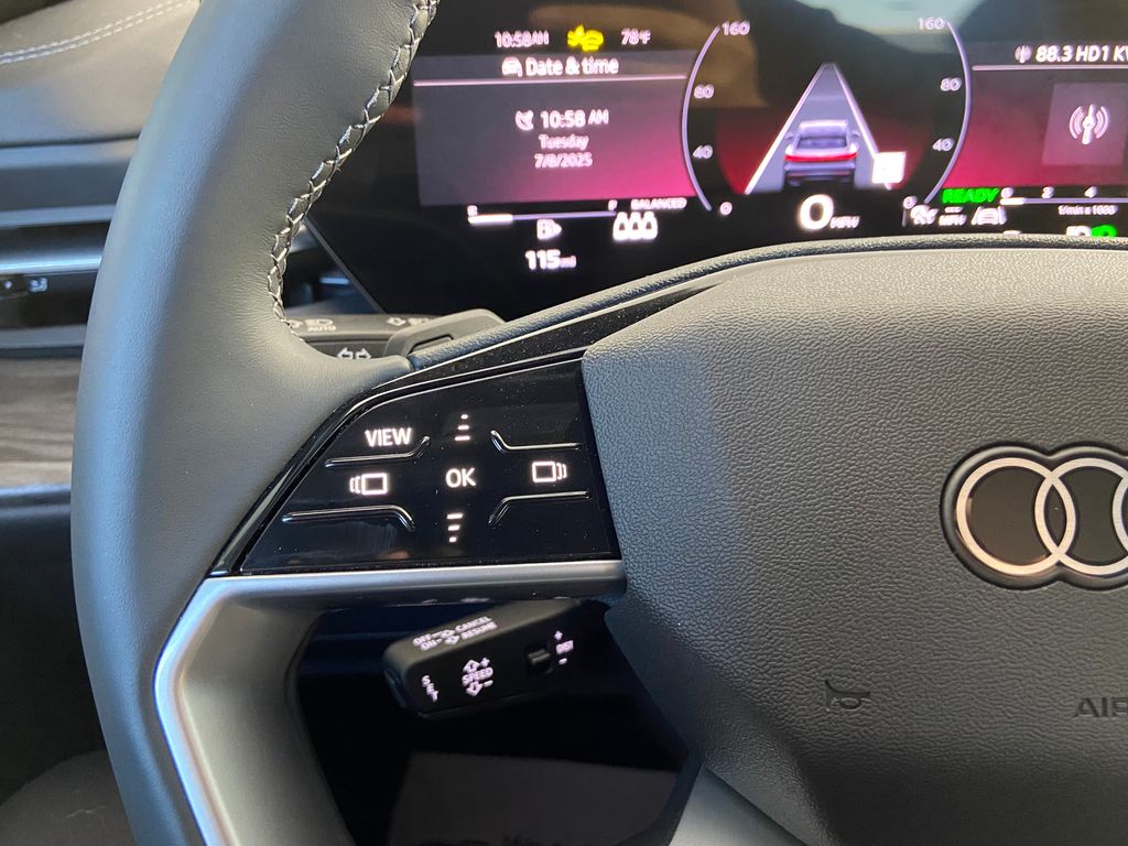 Thumbnail: 2025 Audi Q5 - 12