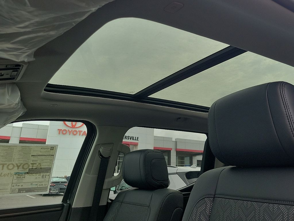 2025 Toyota Tundra Limited 8