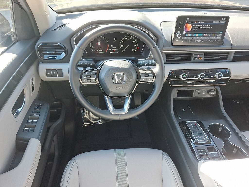 Thumbnail: 2025 Honda Pilot - 11