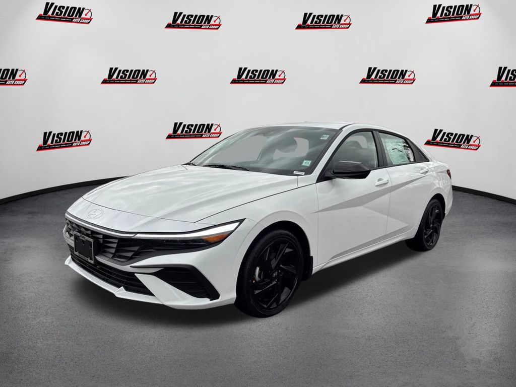 Serenity White Pearl 2026 Hyundai Elantra Hybrid Sedan Front-Wheel Drive 6-Speed Dual Clutch