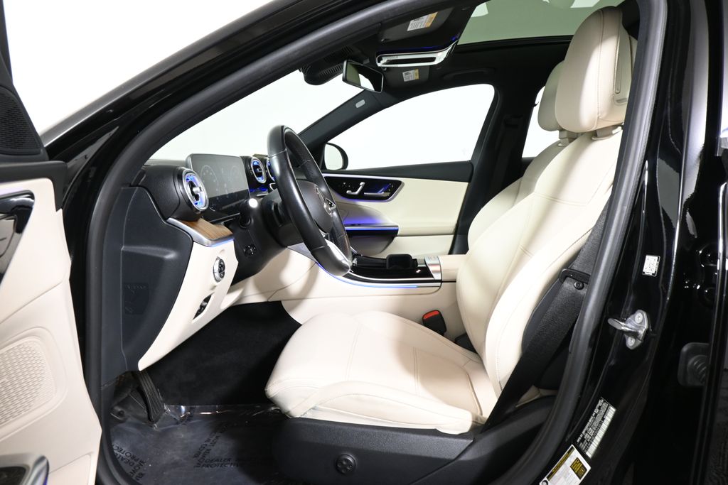 Thumbnail: 2023 Mercedes-Benz C-Class - 3