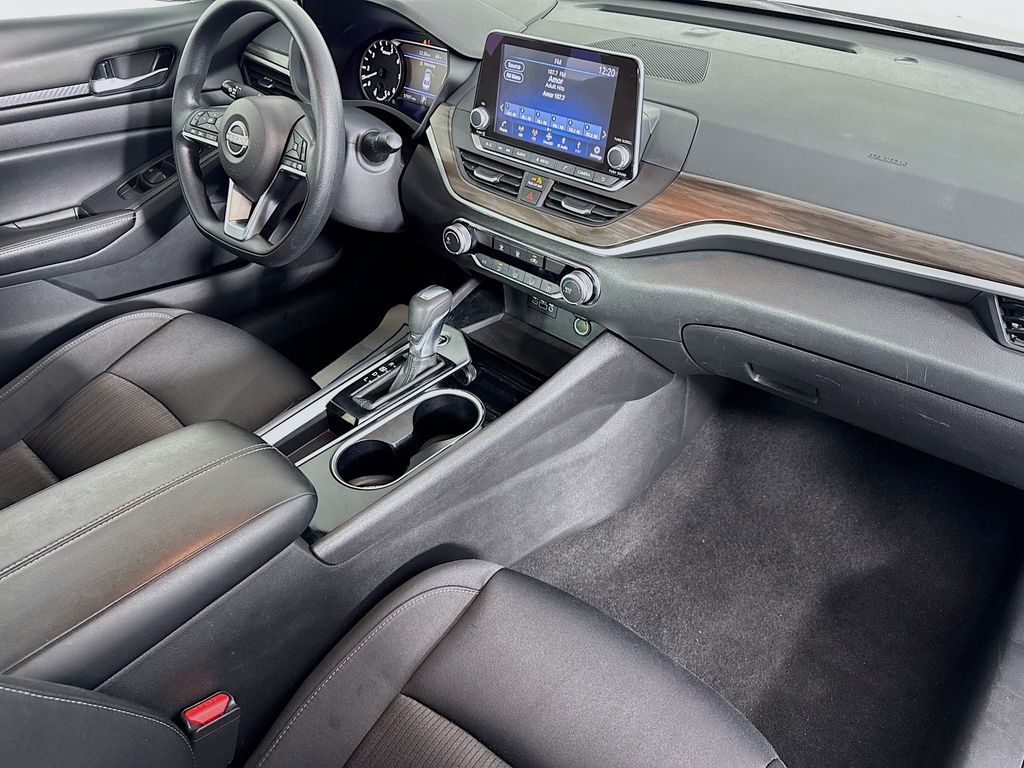 Used Car 2024 Nissan Altima  2.5 Sv For Sale Under $20,000 In Austin, Texas