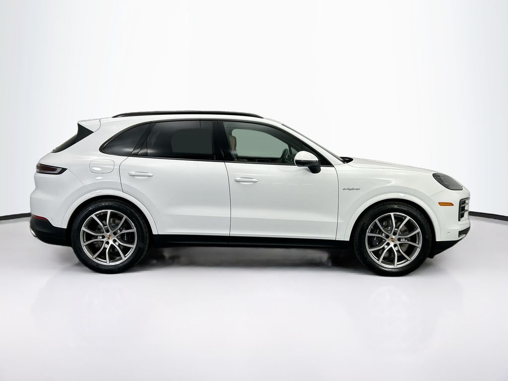 Thumbnail: 2026 Porsche Cayenne - 8